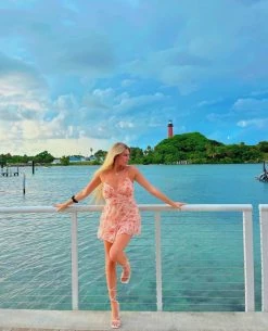 Sasha Amara Floral Playsuit -Kameli Boutique - shop IMG 3565 800x