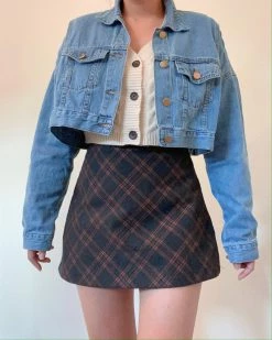 Kameli Boutique Keana Denim Jacket - Blue -Kameli Boutique - shop image 99040b5c 5797 4290 a97c d7e5f9bad727 800x